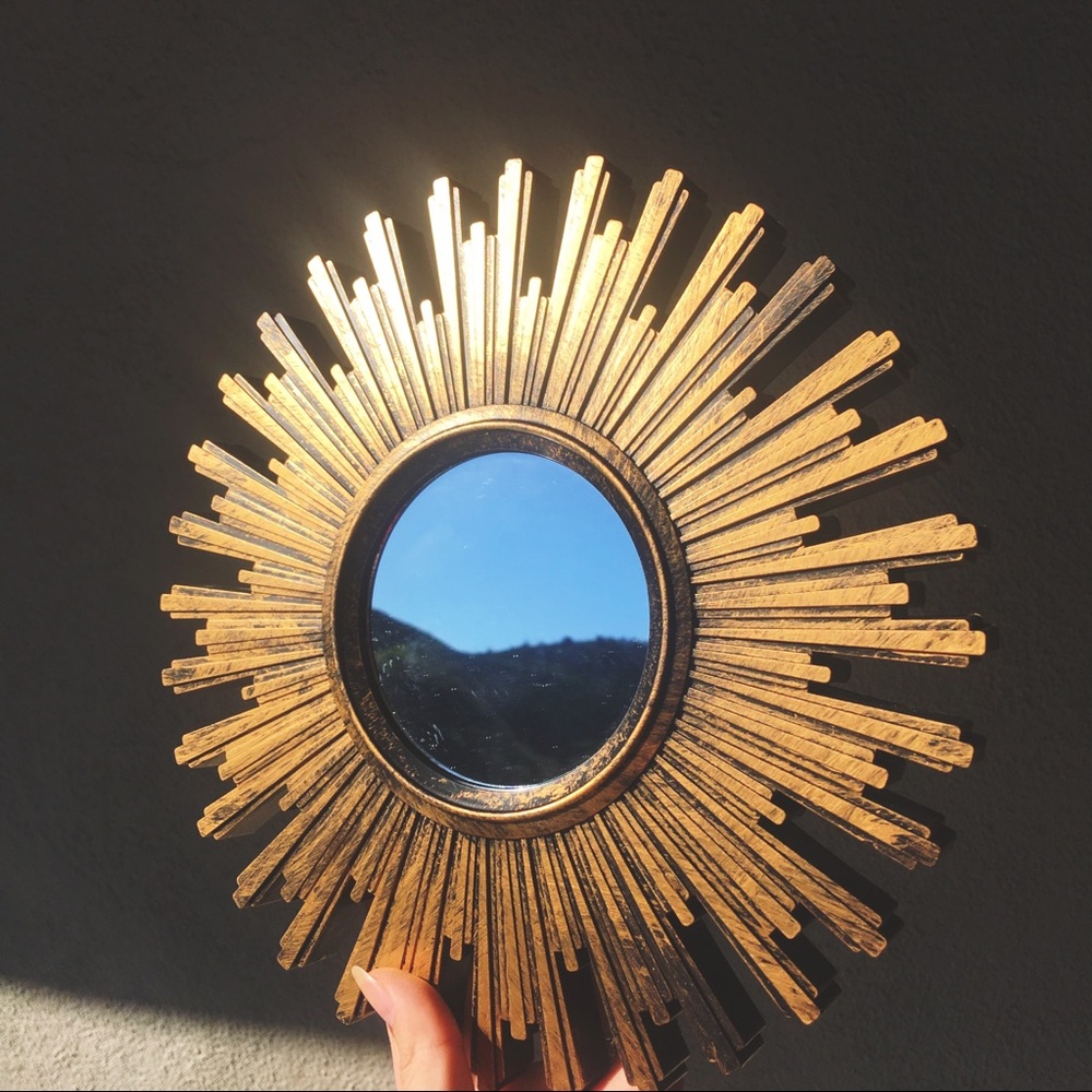 SOLD❤️ Antique Style Faux Brass Mirror - Picture 3 of 8